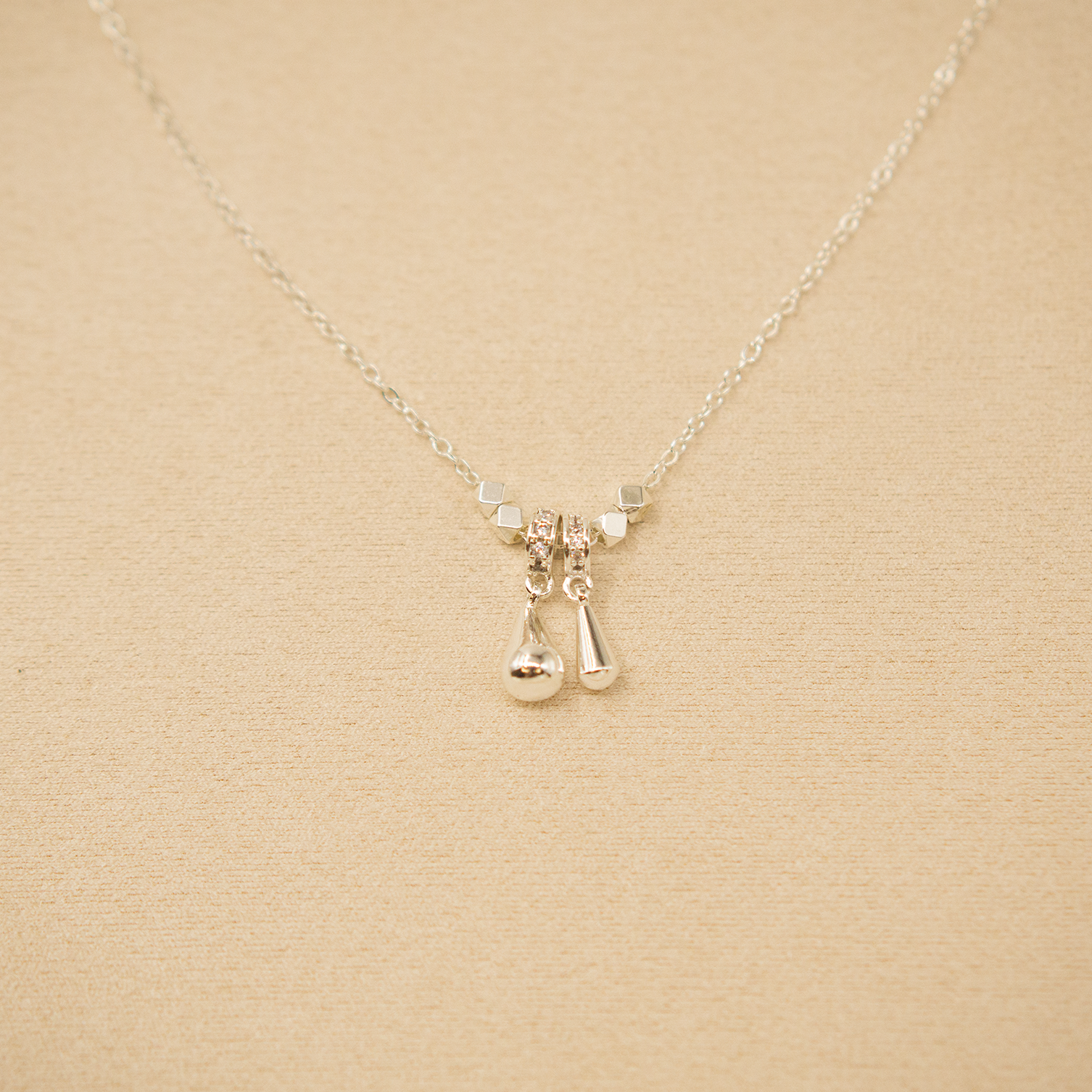 Floating Echo Necklace