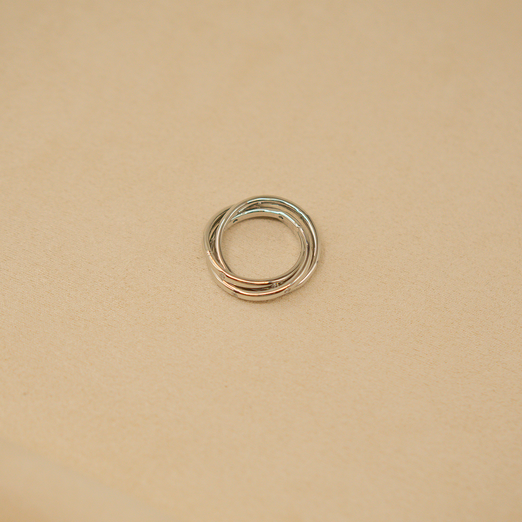 Orbit Interlace Ring