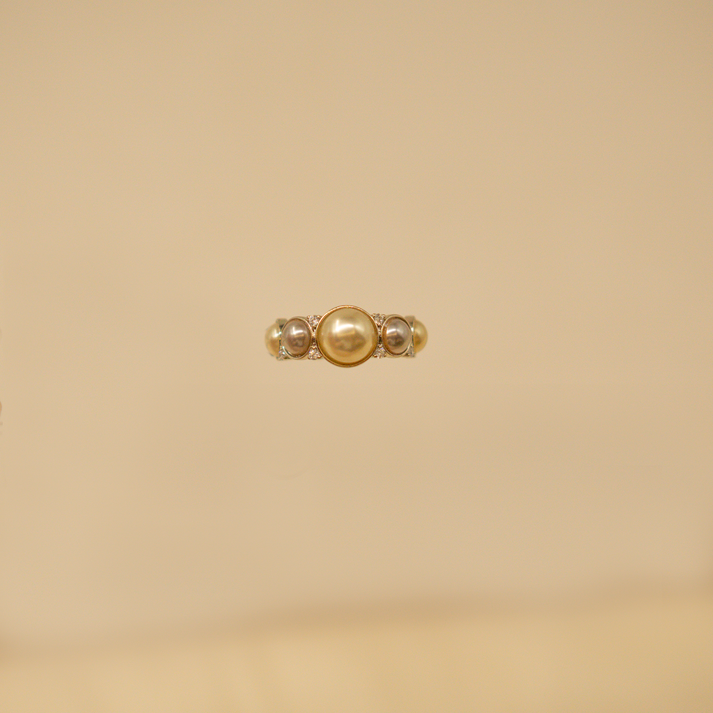 Pearl Aura Ring