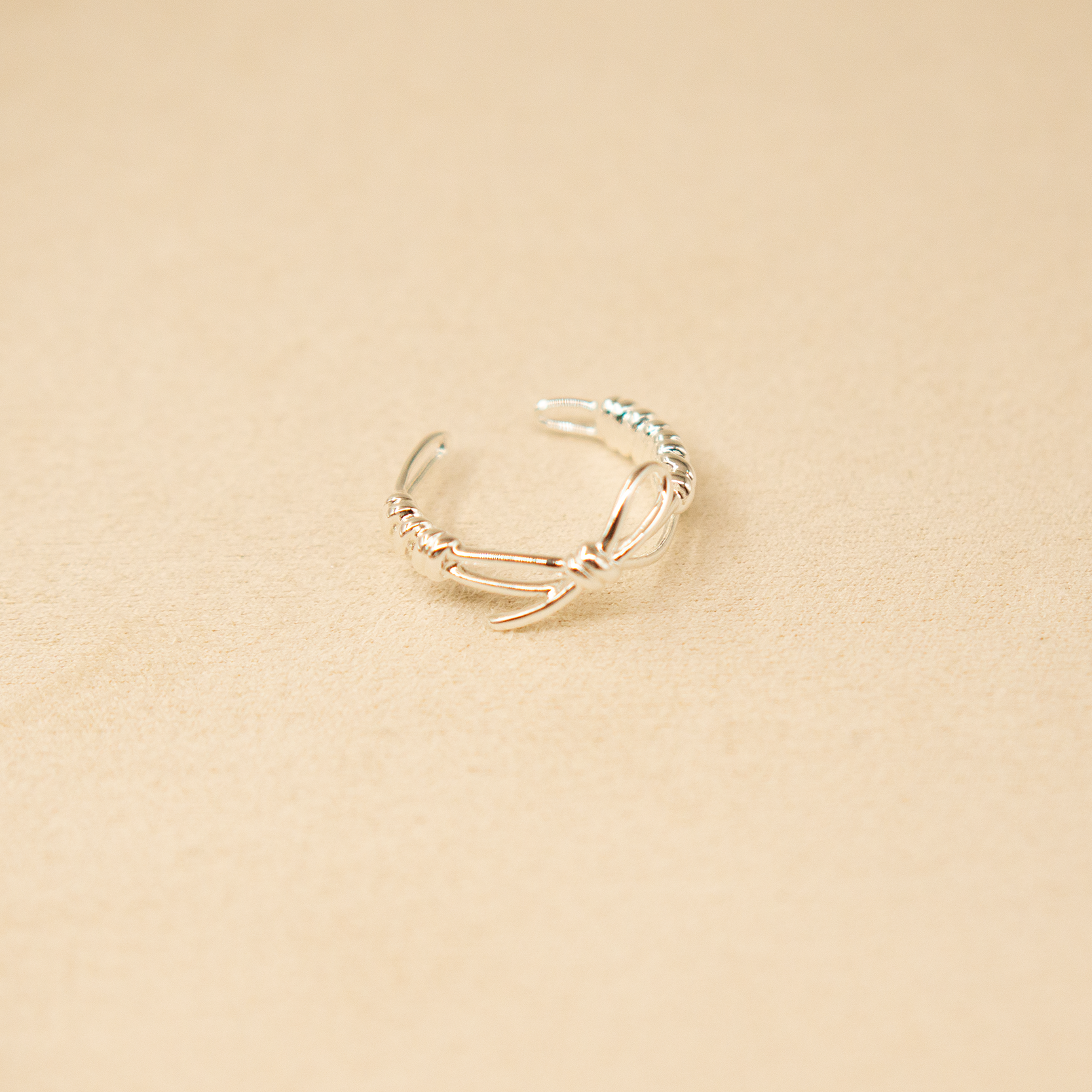 Ribbon Embrace Ring