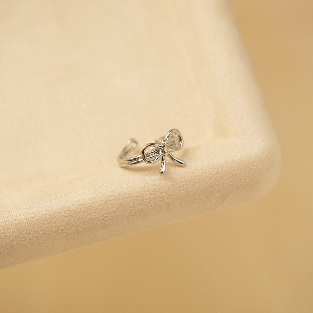 Ribbon Statement Ring