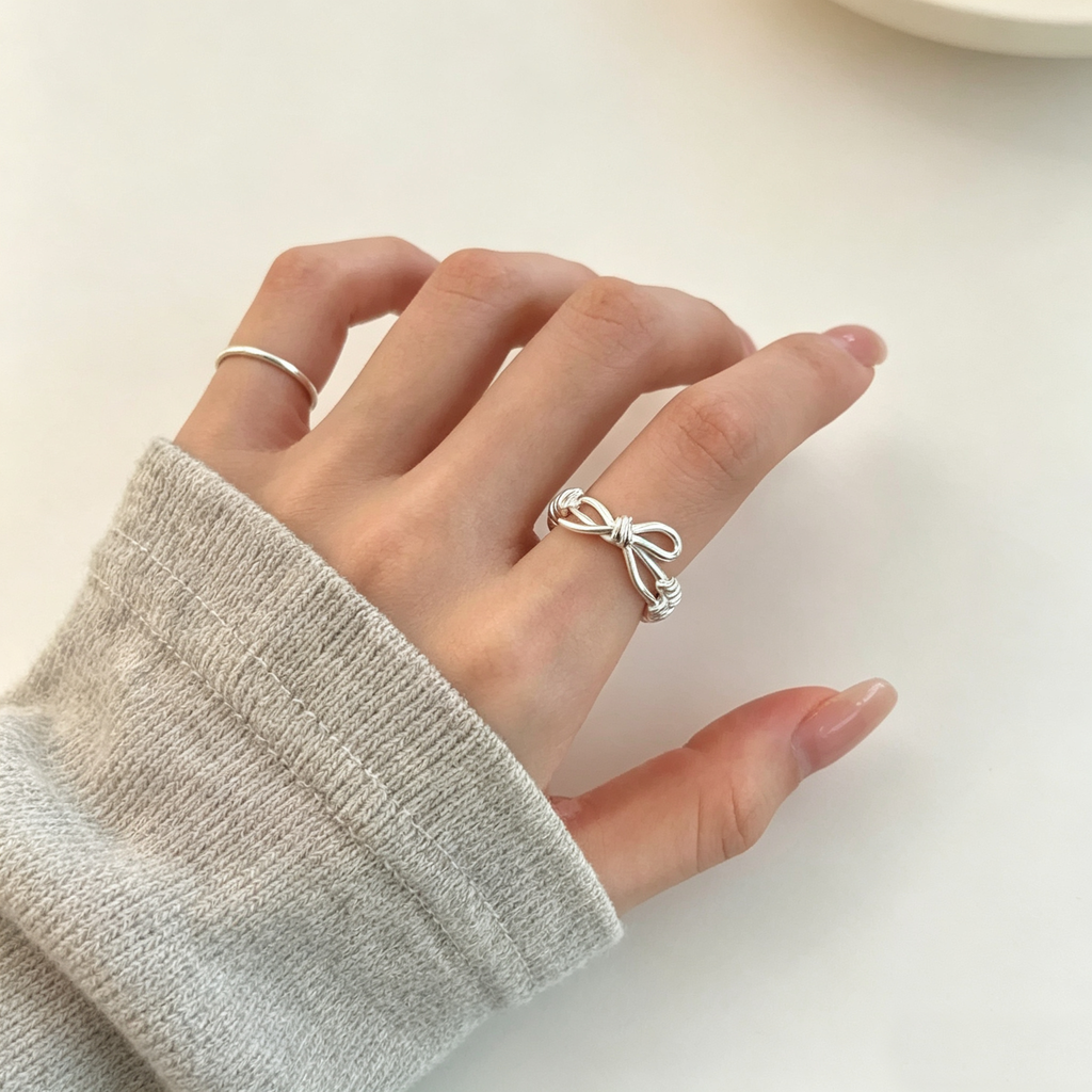 Ribbon Embrace Ring